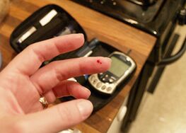 Test del sangue per glucosio - diagnosi rapida del diabete mellito